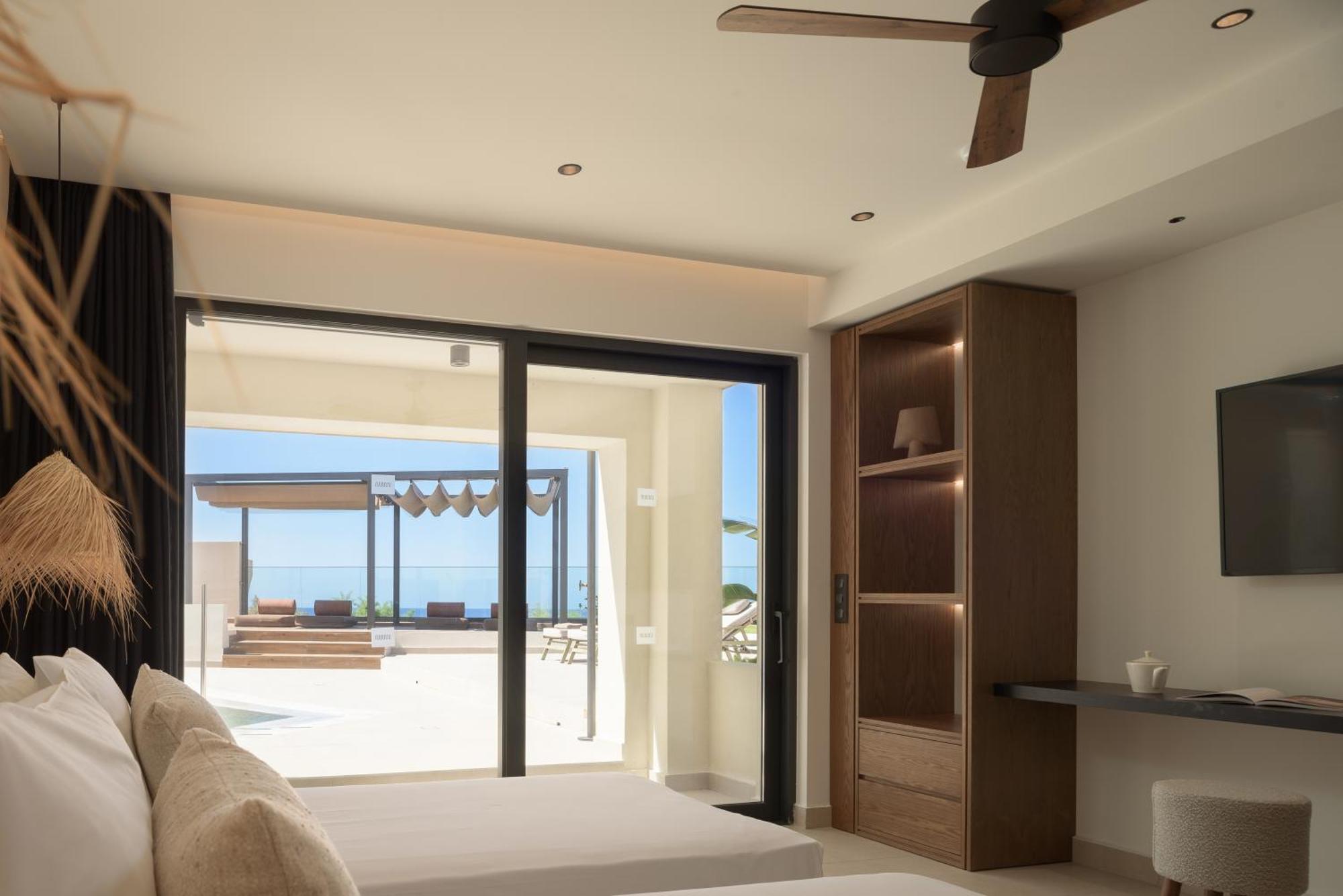 Fodele Beach Water Park Resort Esterno foto