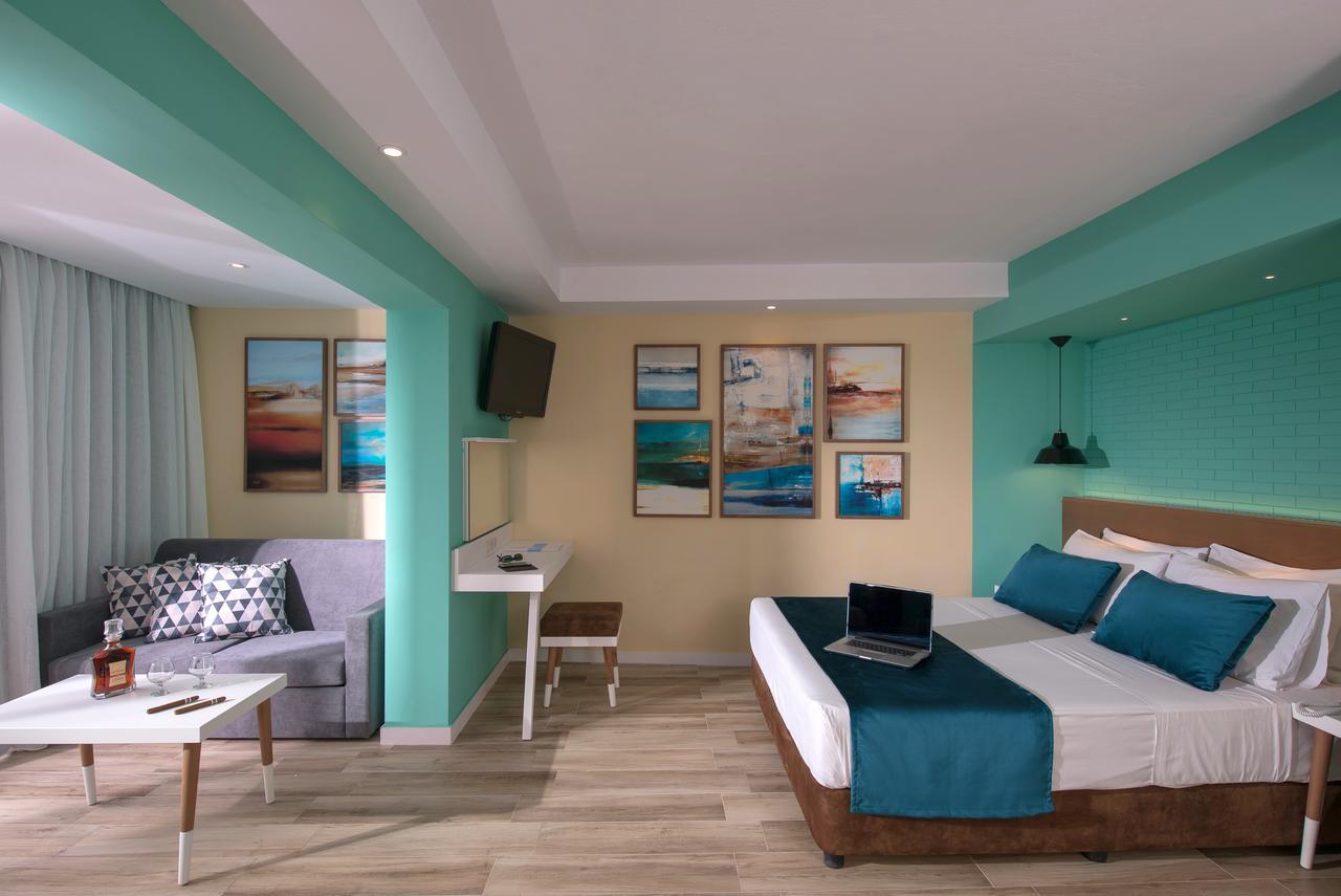 Fodele Beach Water Park Resort Esterno foto